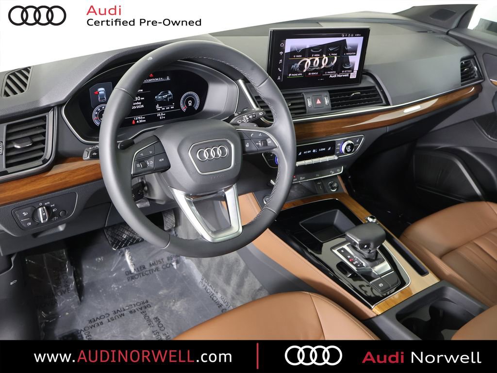 Certified 2023 Audi Q5 2.0T Premium Plus w/ Premium Plus Package image 2