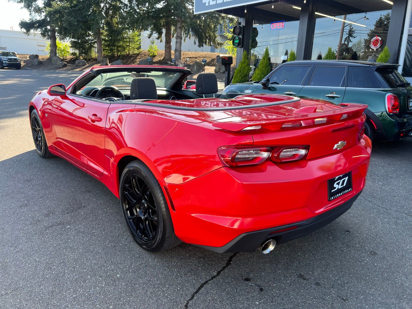 Used 2019 Chevrolet Camaro LT RWD image 6