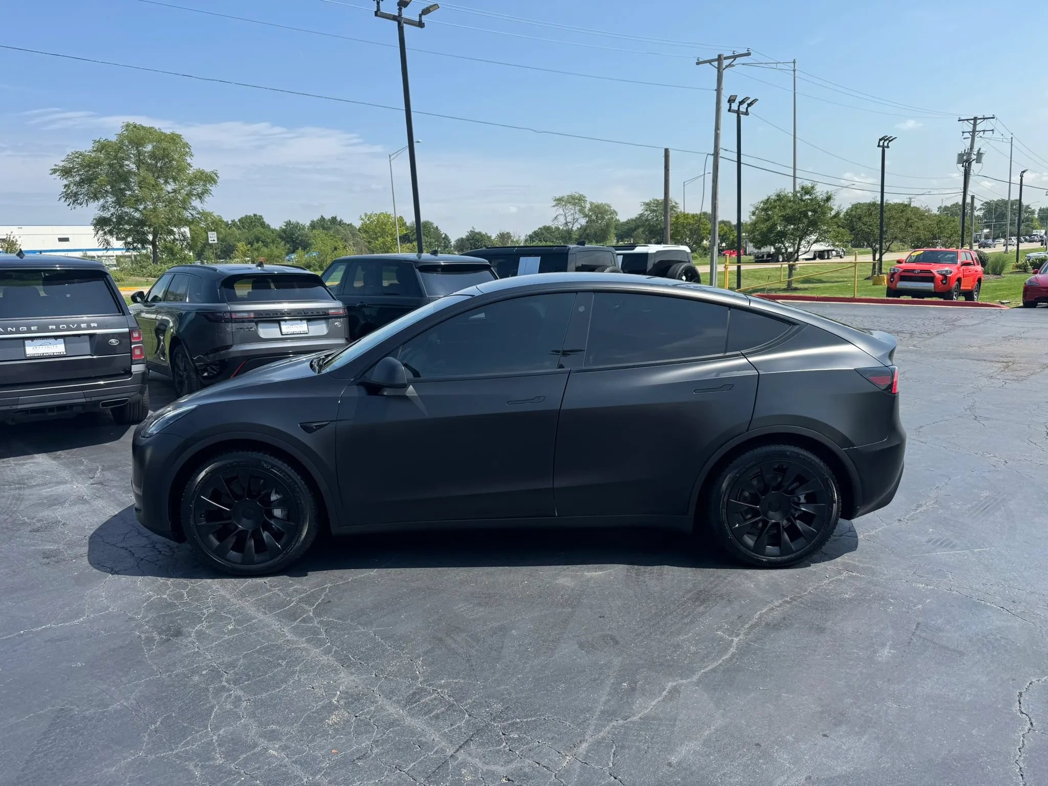 Used 2021 Tesla Model Y Long Range AWD/4WD image 2