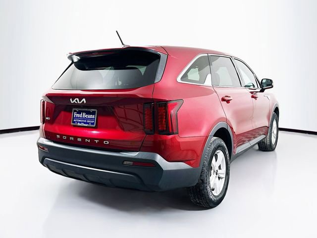 Used 2022 Kia Sorento LX image 9