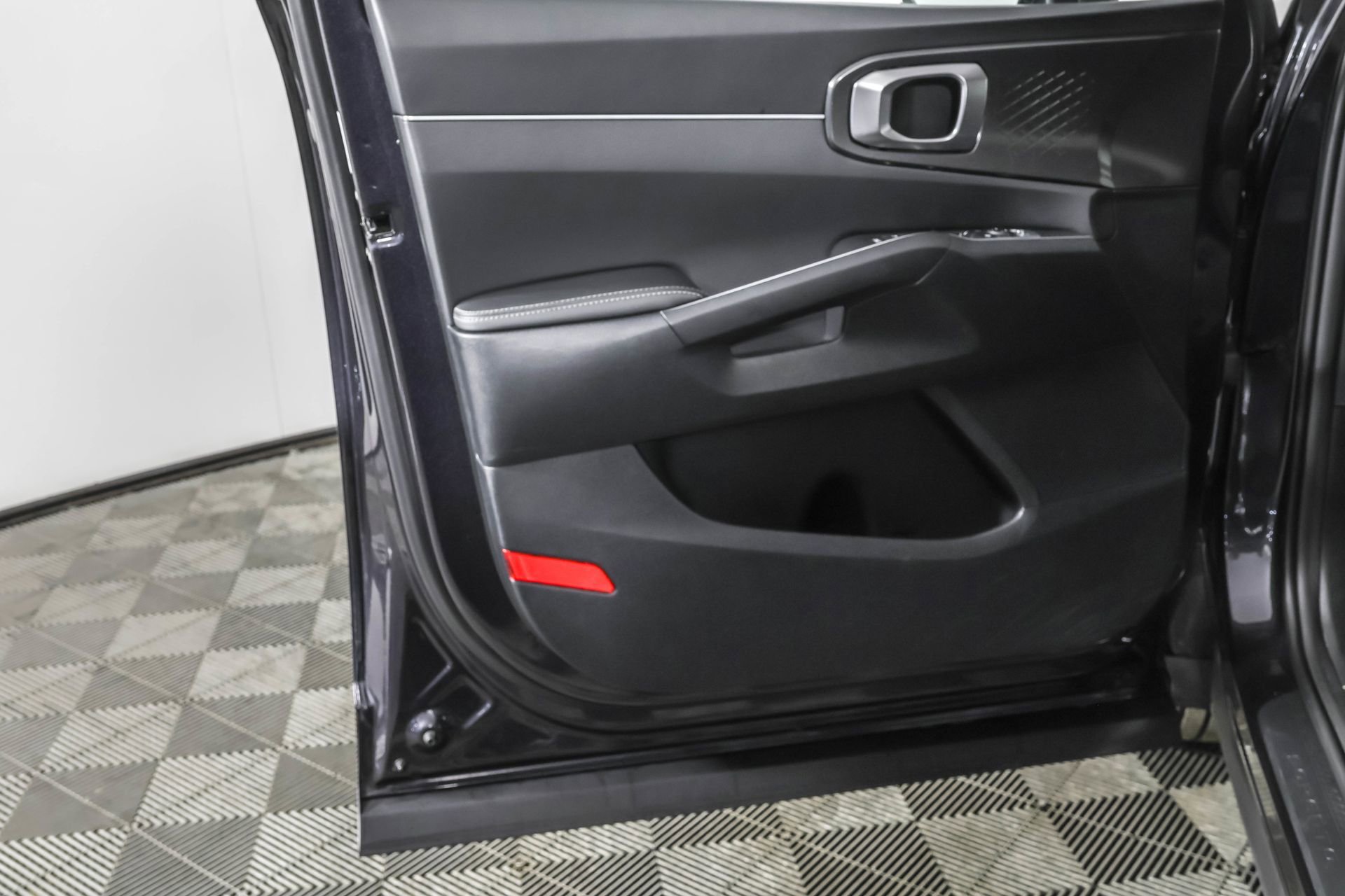 Used 2025 Kia Sorento EX image 33