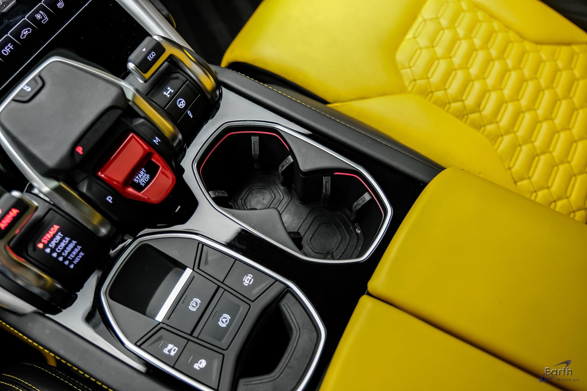 Used 2021 Lamborghini Urus AWD/4WD image 66
