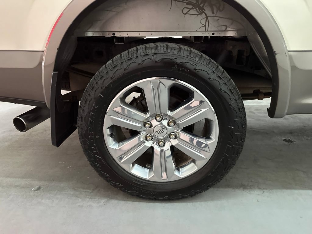 Used 2018 Ford F150 King Ranch w/ Equipment Group 601A Luxury AWD/4WD image 61