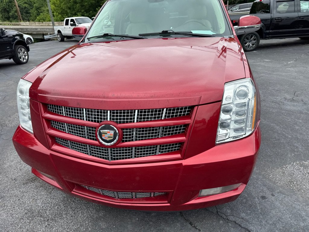 Used 2013 Cadillac Escalade Premium AWD/4WD image 19