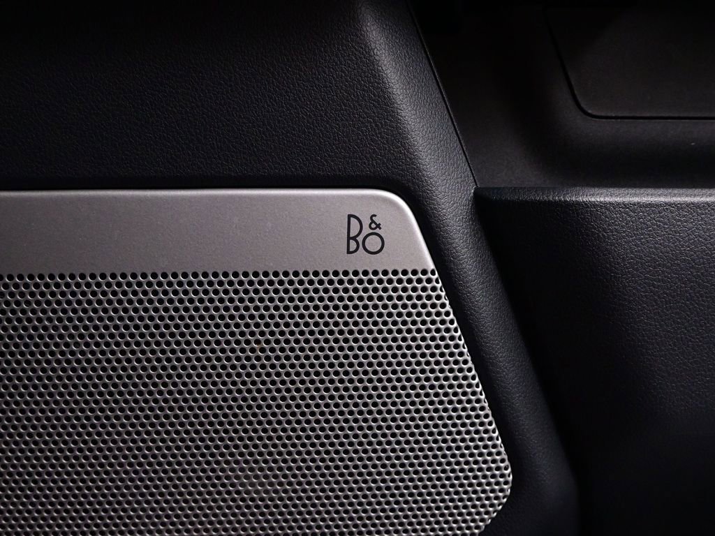 Used 2023 Ford F150 Lariat w/ Equipment Group 502A High AWD/4WD image 25