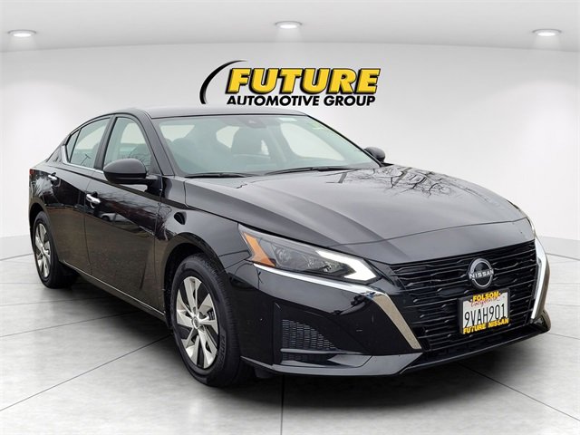Used 2025 Nissan Altima 2.5 S image 1