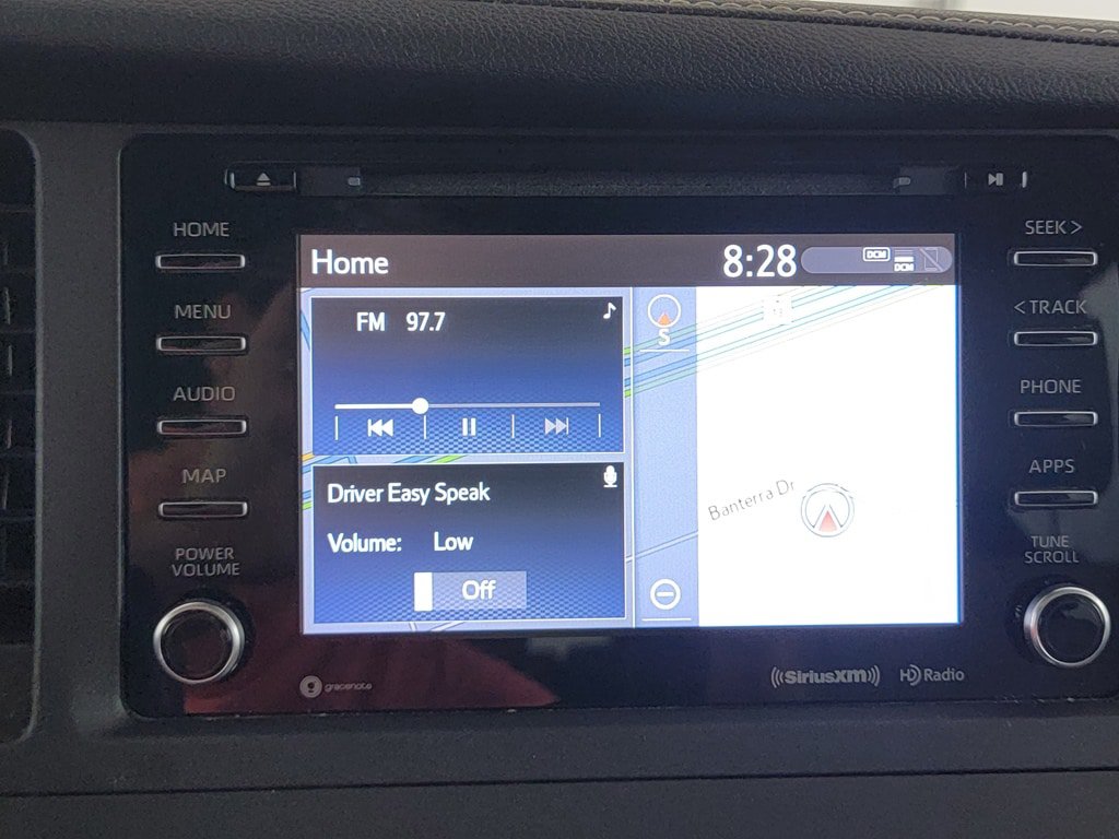 Used 2019 Toyota Sienna XLE Premium FWD image 21