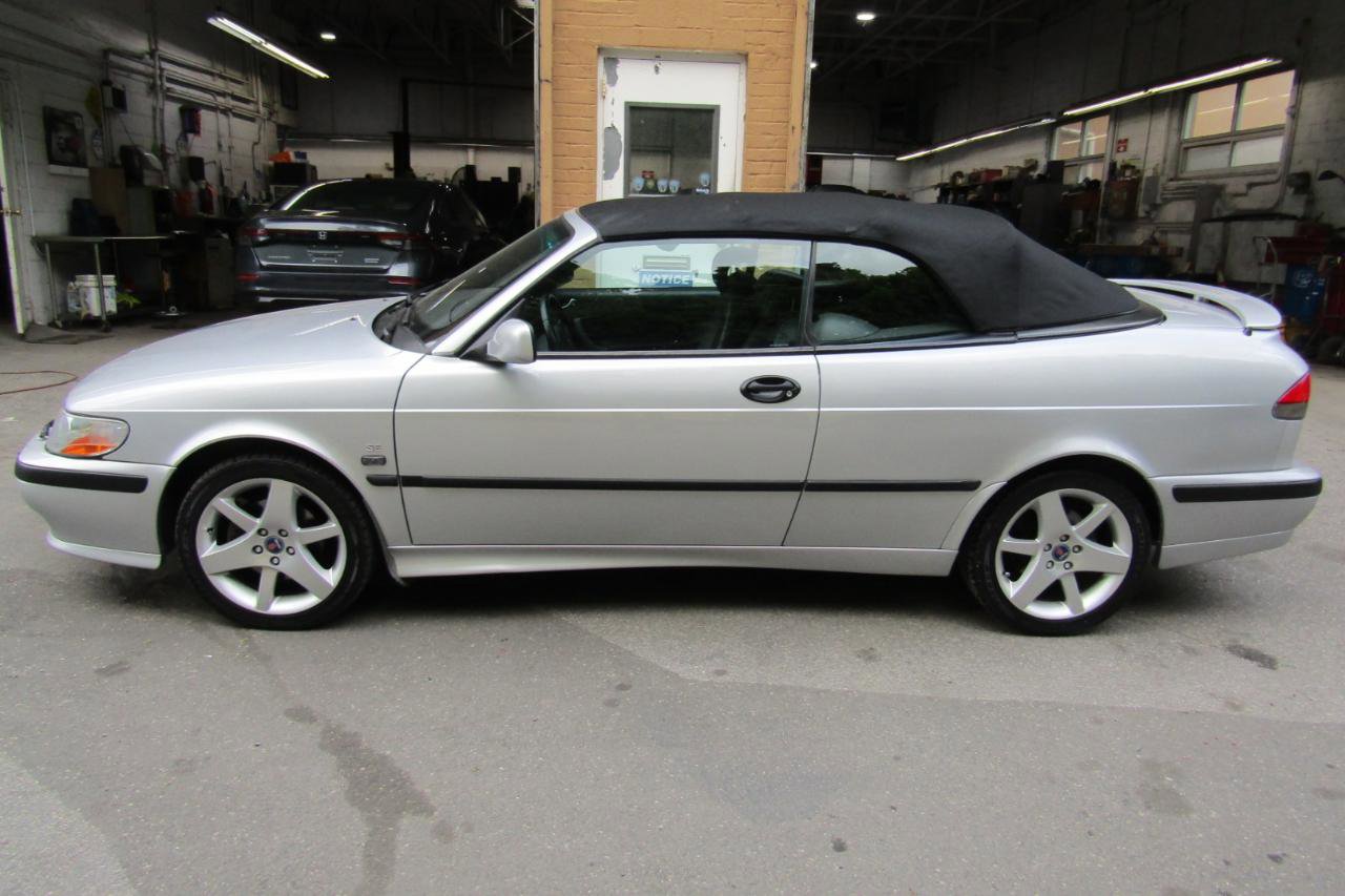 Used 2002 Saab 9-3 SE FWD image 2