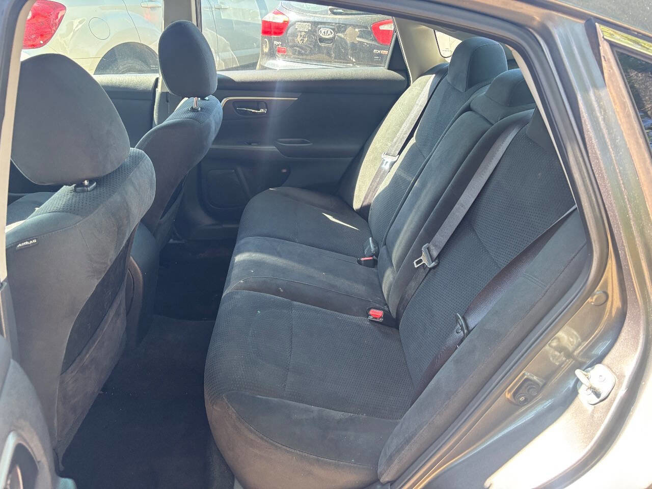 Used 2015 Nissan Altima 2.5 S w/ Sport Value Package image 11