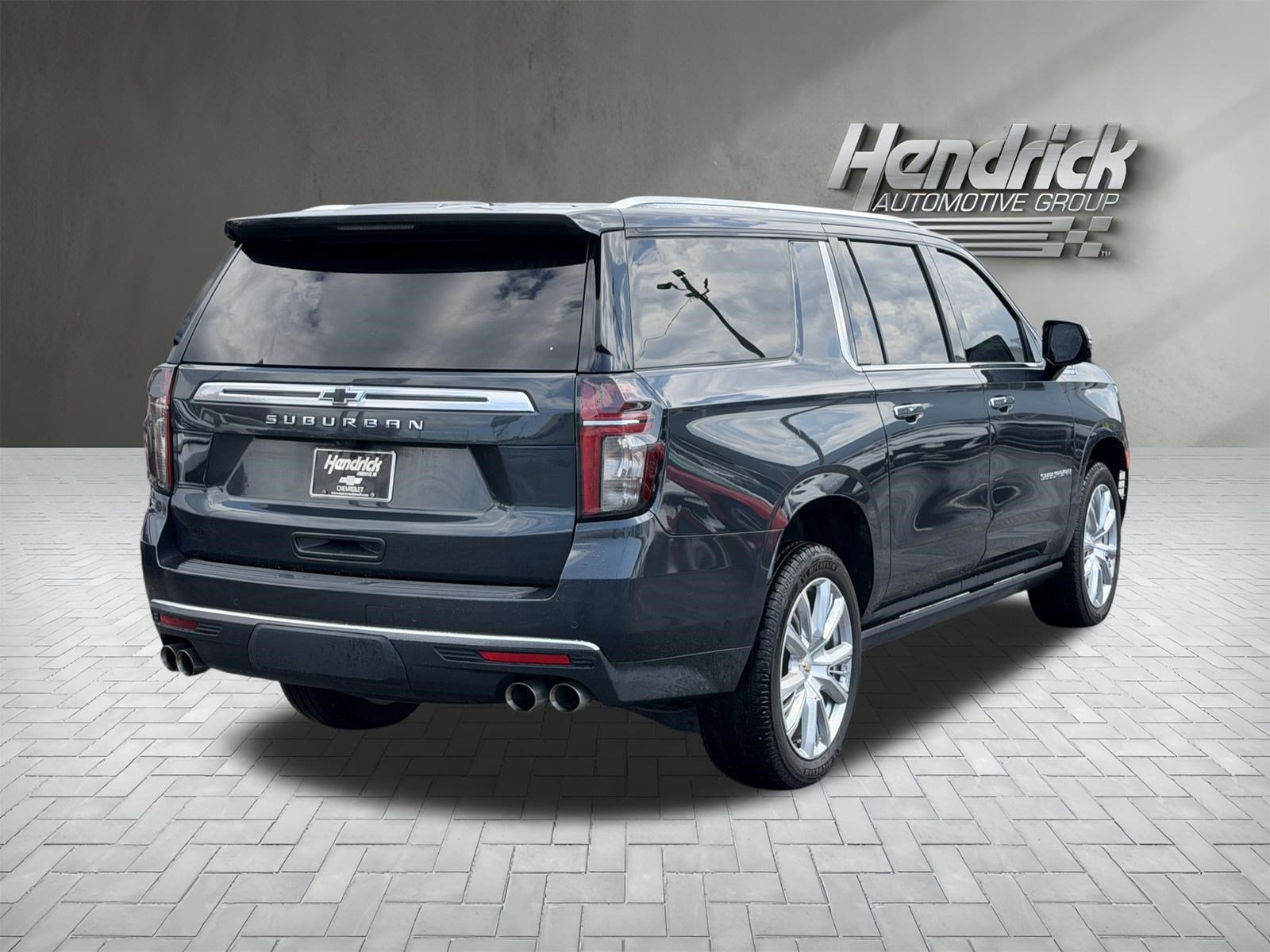 Used 2022 Chevrolet Suburban High Country AWD/4WD image 10