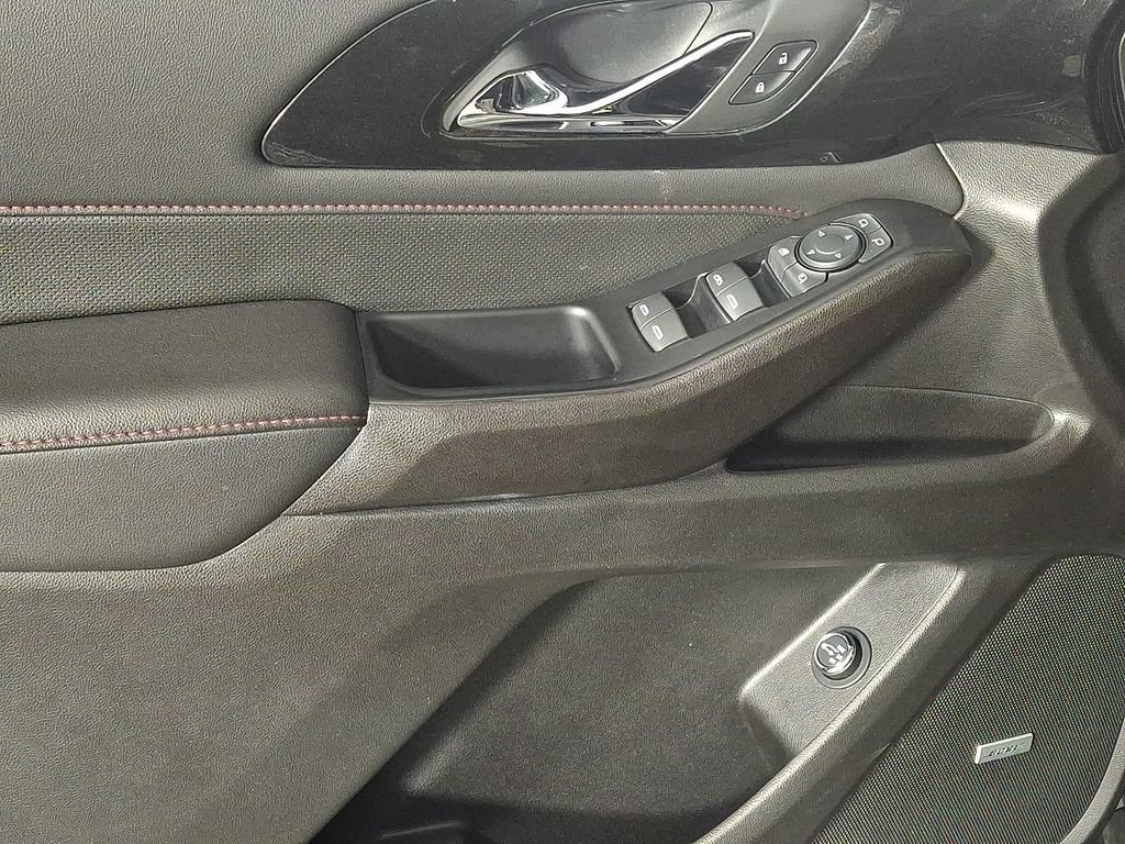 Used 2023 Chevrolet Traverse RS w/ LPO, Floor Liner Package AWD/4WD image 15