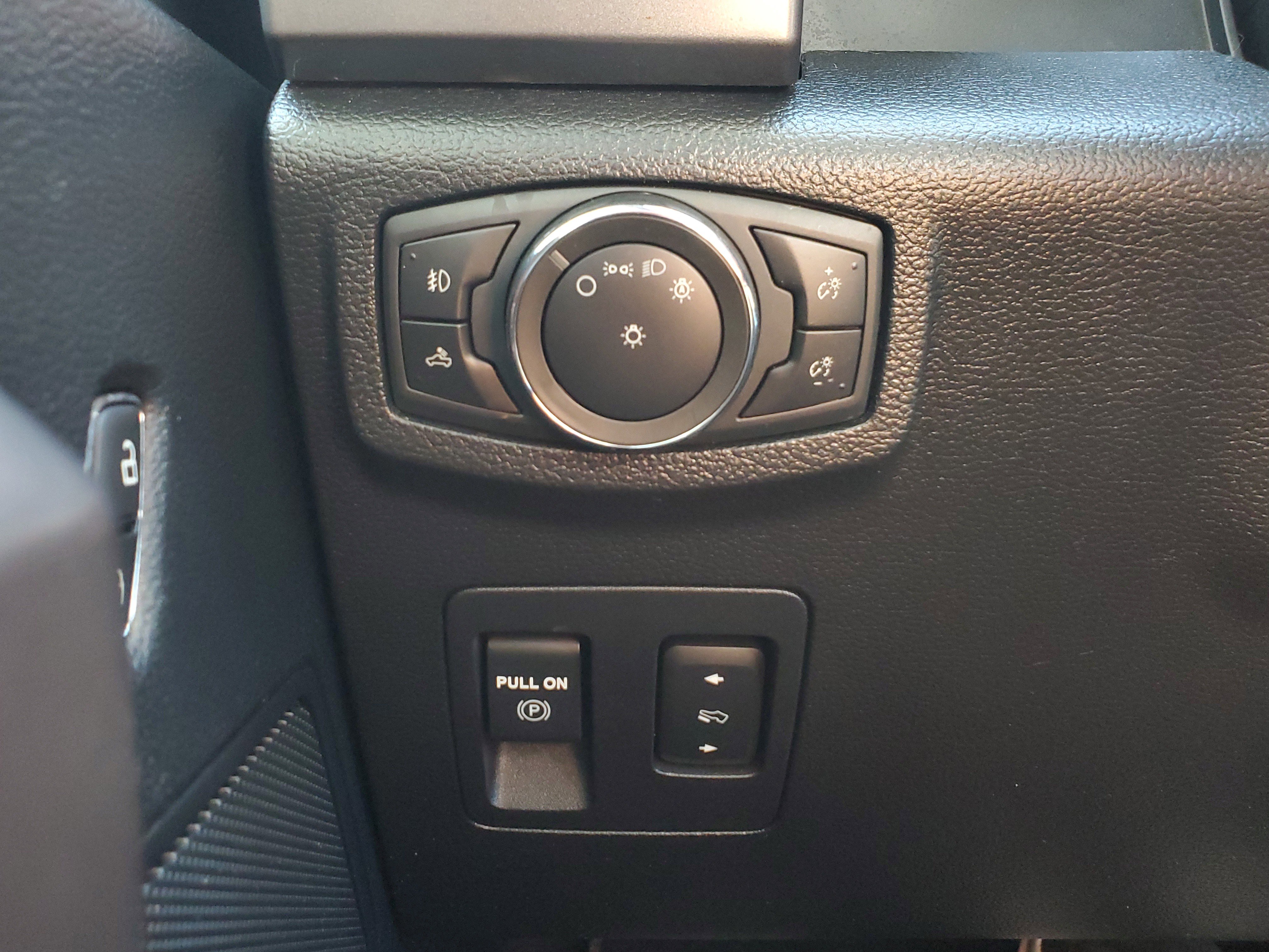 Used 2020 Ford F150 XLT w/ Equipment Group 302A Luxury image 28