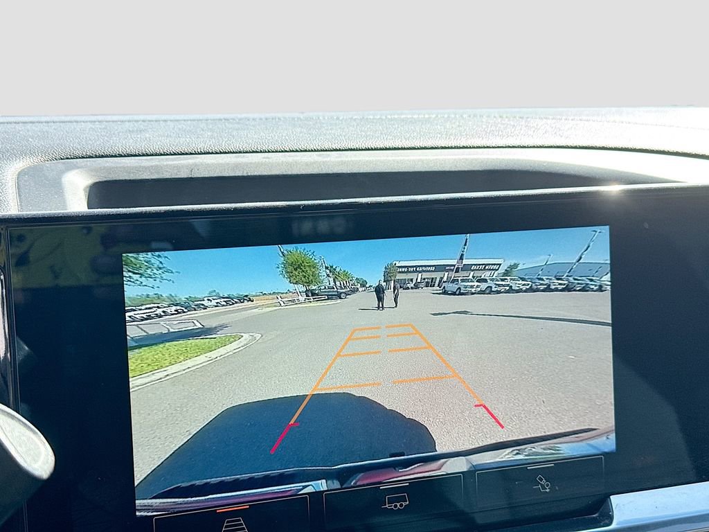 Used 2025 GMC Sierra 2500 SLE w/ SLE Value Package; image 15