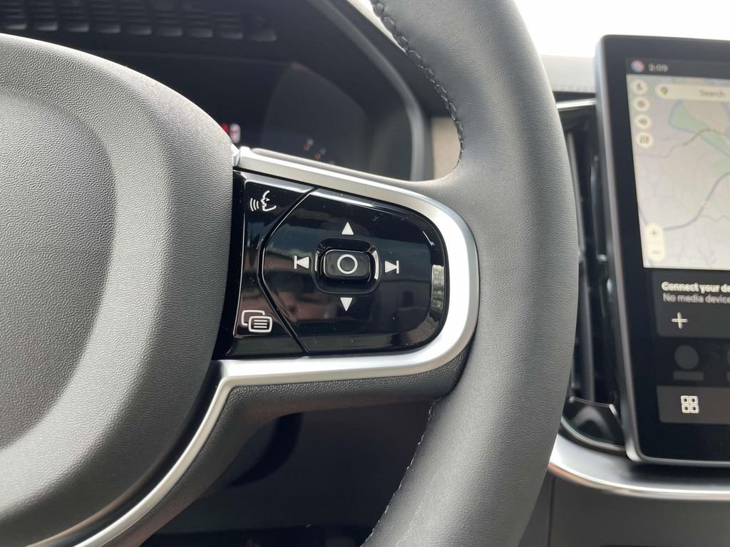 New 2026 Volvo XC90 B6 Plus image 13