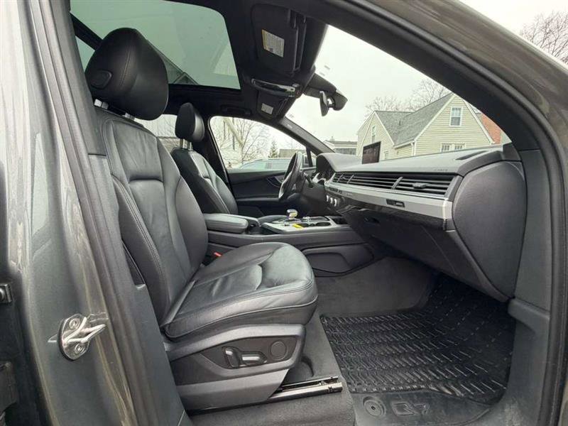 Used 2018 Audi Q7 2.0T Premium Plus image 11