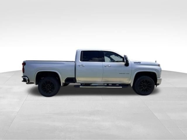 Used 2022 Chevrolet Silverado 2500 High Country w/ Safety Package II AWD/4WD image 5