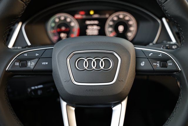 New 2025 Audi Q5 2.0T Premium image 33