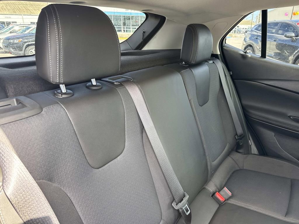 Used 2024 Buick Encore GX Preferred FWD image 9