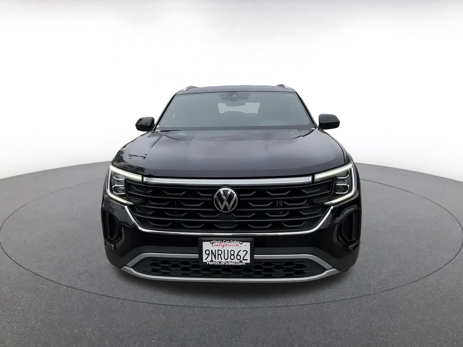 Used 2025 Volkswagen Atlas Cross Sport SE image 4