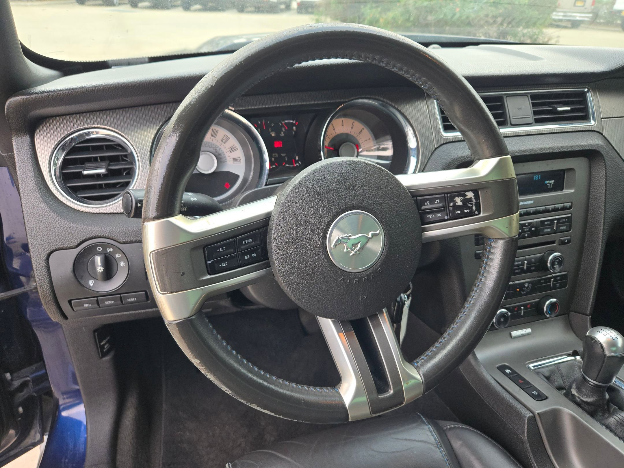 Used 2011 Ford Mustang GT Premium w/ Comfort Pkg image 10