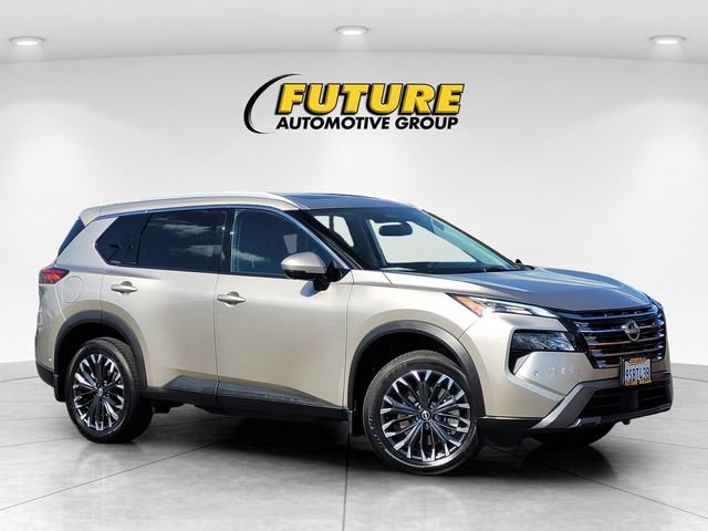 Certified 2025 Nissan Rogue SL w/ Tech Package video 1