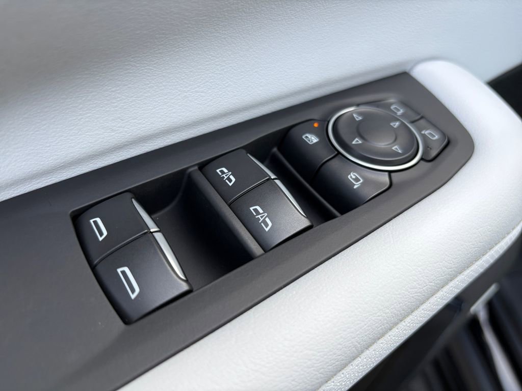 New 2026 Chevrolet Suburban Premier image 11