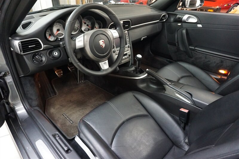 Used 2007 Porsche 911 Carrera 4S AWD/4WD image 2