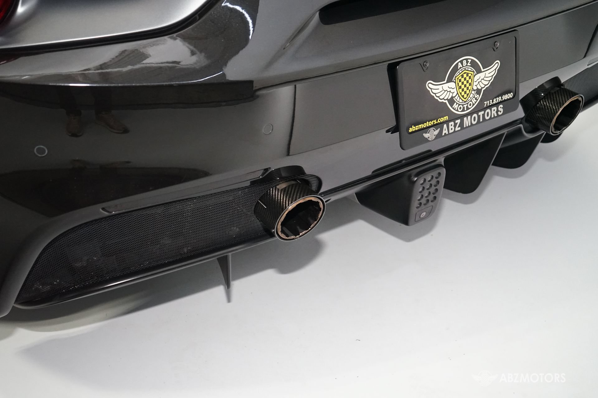 Used 2017 Ferrari 488 GTB RWD image 8