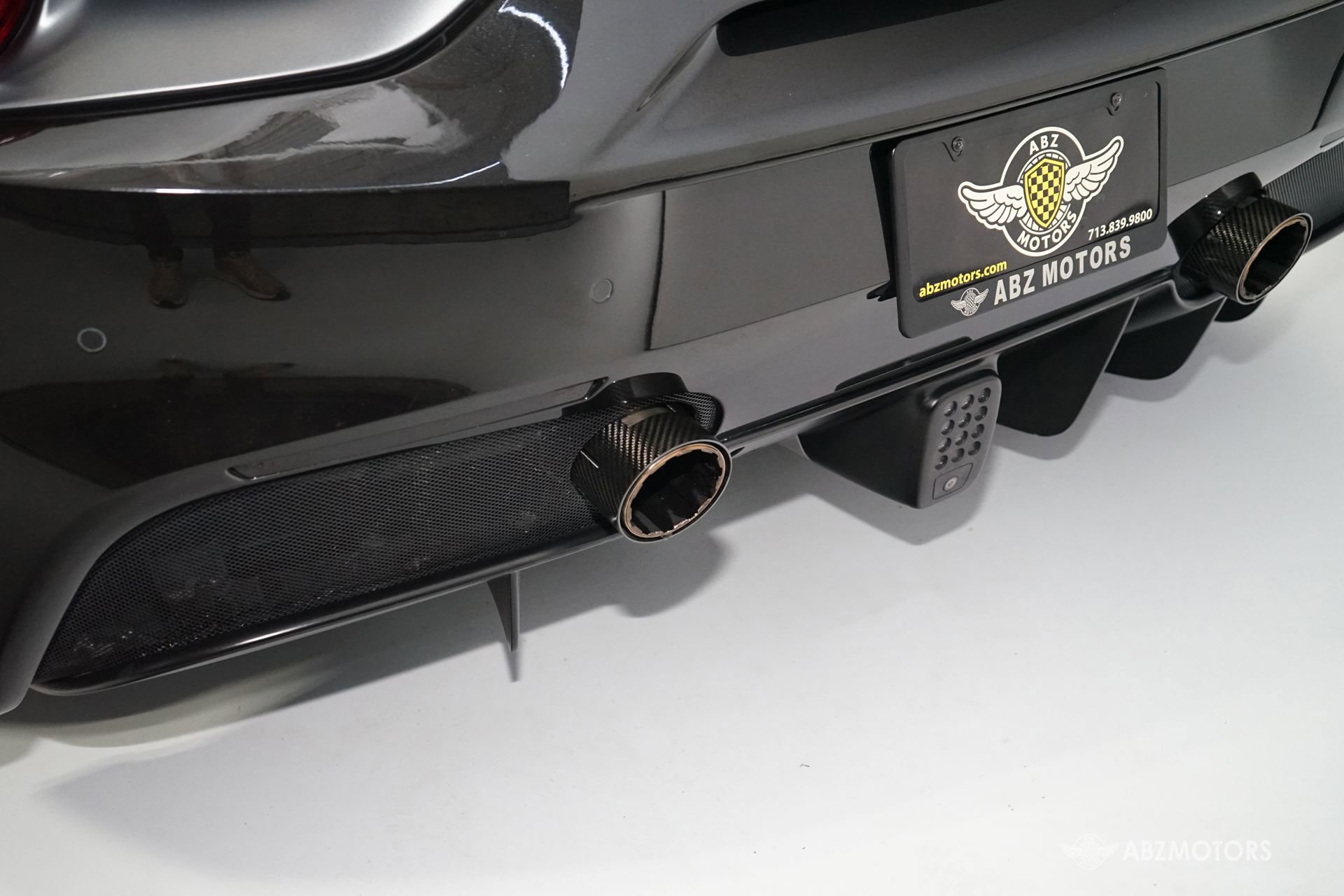 Used 2017 Ferrari 488 GTB image 8