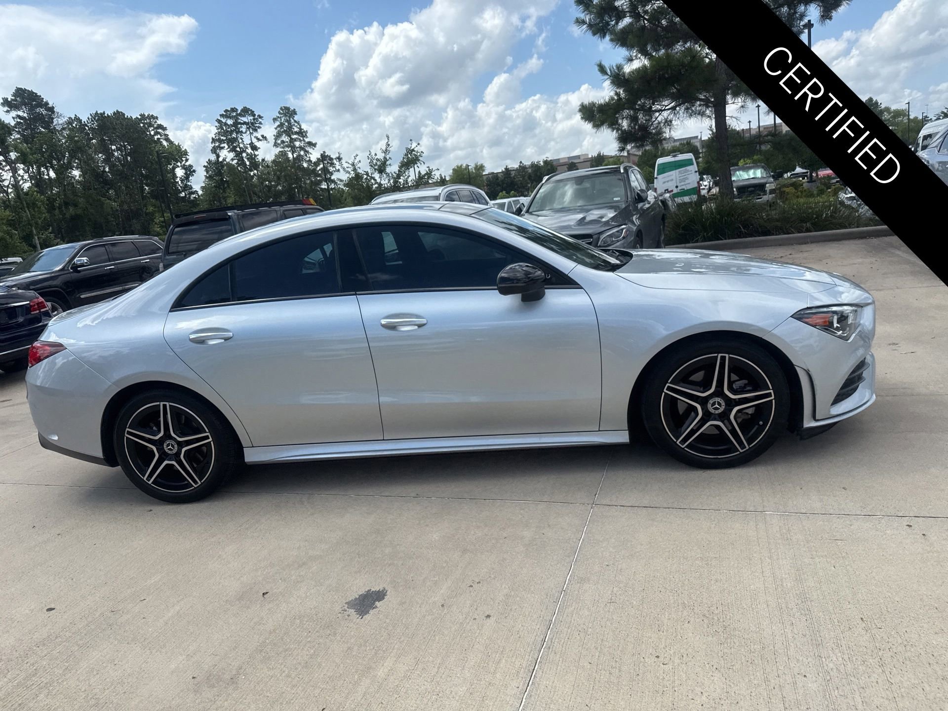 Used 2023 Mercedes-Benz CLA 250 4MATIC image 3