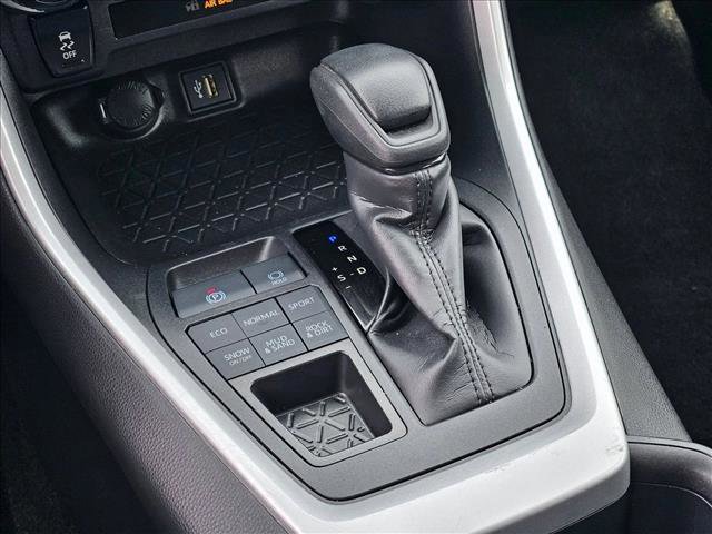 Used 2025 Toyota RAV4 LE image 13