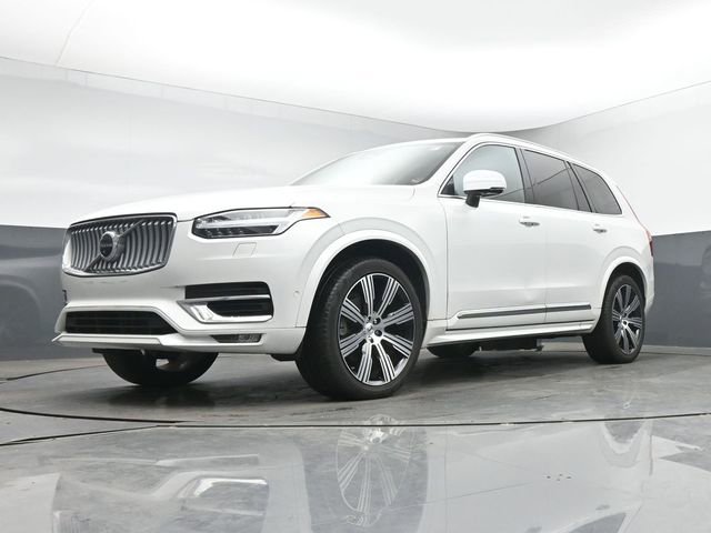 Used 2023 Volvo XC90 B6 Ultimate w/ Protection Package Premier AWD/4WD image 13