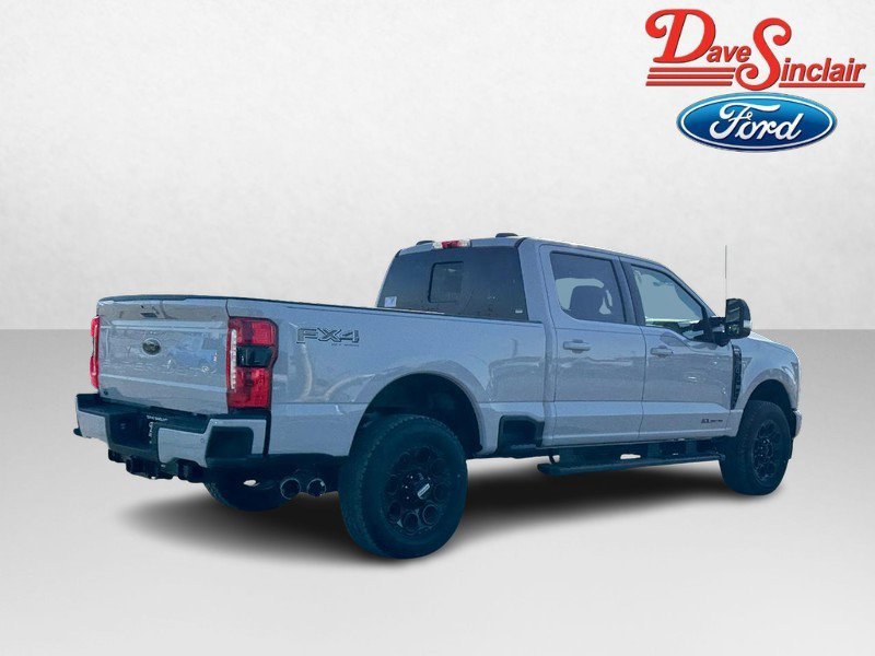 New 2026 Ford F250 Lariat w/ Black Appearance Package image 7