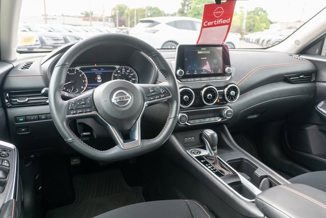 Certified 2023 Nissan Sentra SR FWD image 14