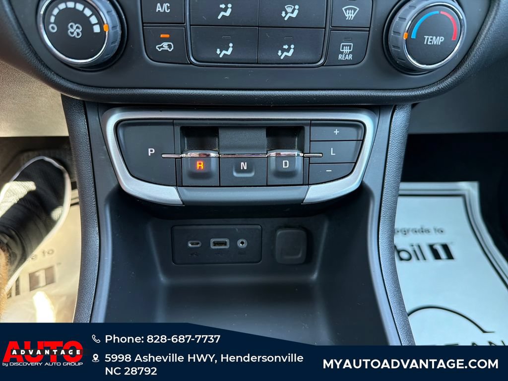 Used 2024 GMC Terrain SLE AWD/4WD image 19