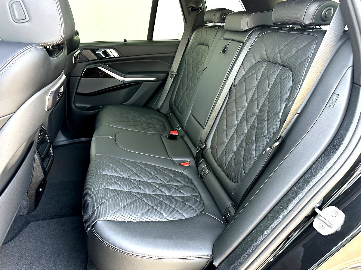 New 2026 BMW X5 sDrive40i w/ Premium Package RWD image 14