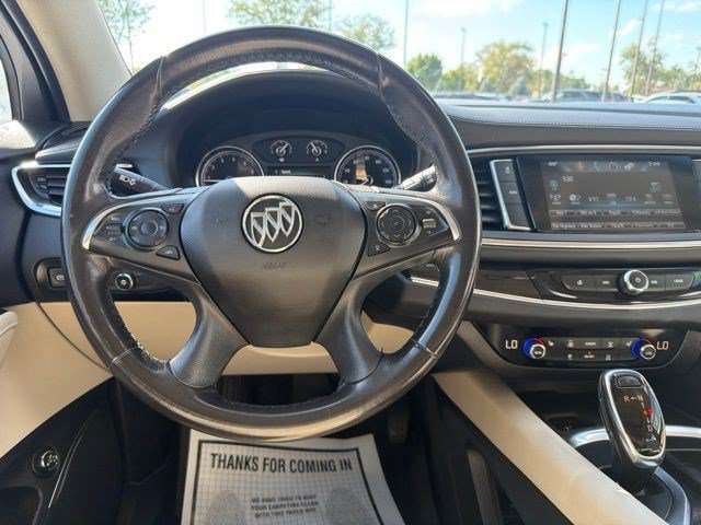 Used 2018 Buick Enclave Essence AWD/4WD image 27