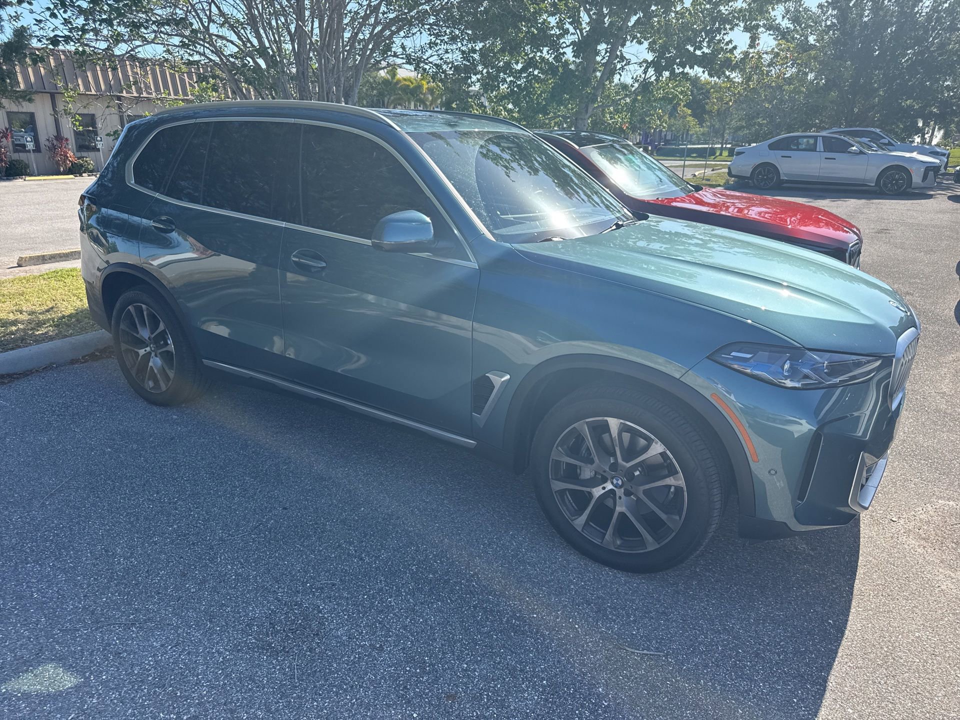 Used 2025 BMW X5 sDrive40i w/ Premium Package RWD image 2
