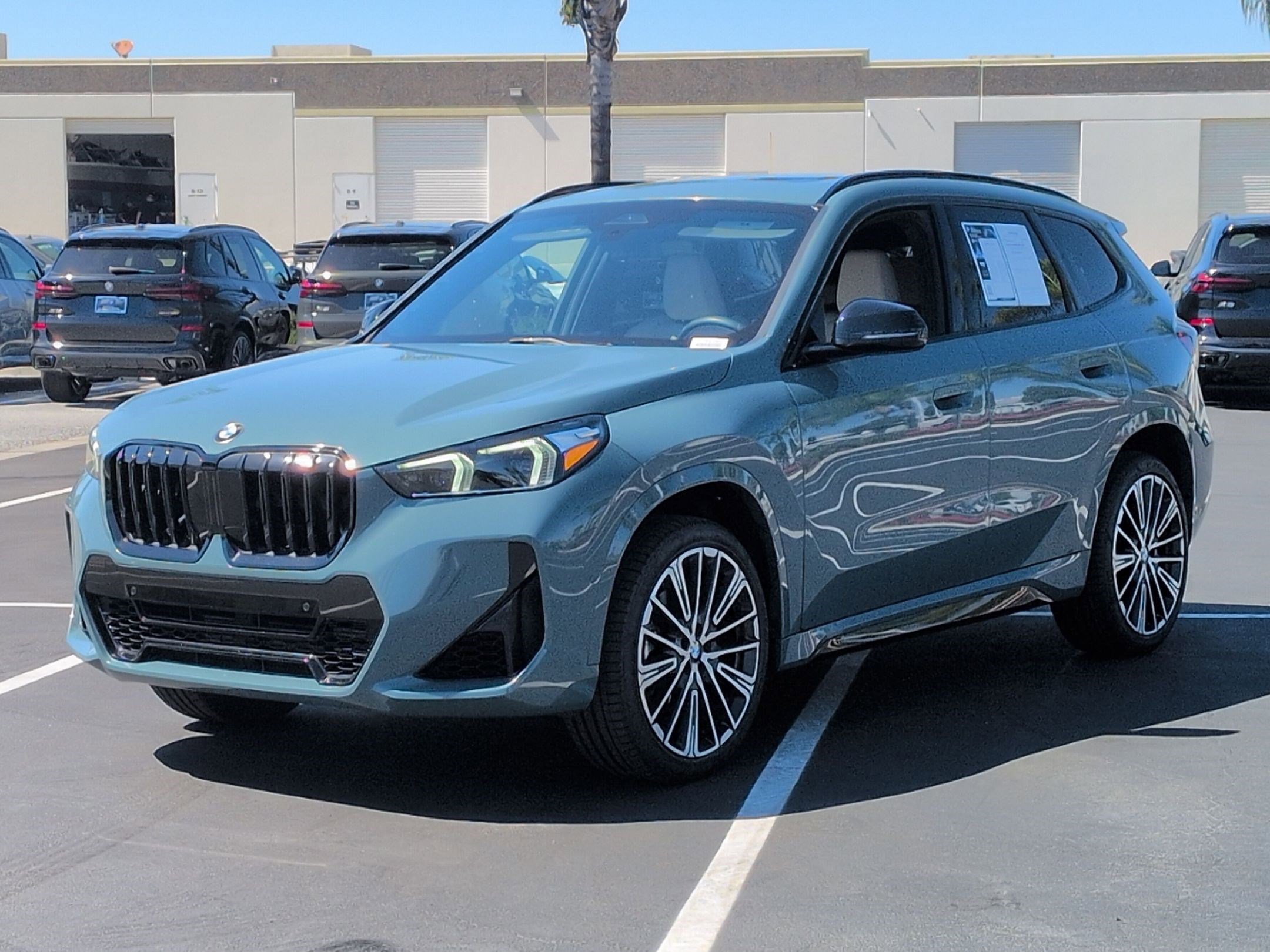 Used 2023 BMW X1 xDrive28i w/ M Sport Package image 5
