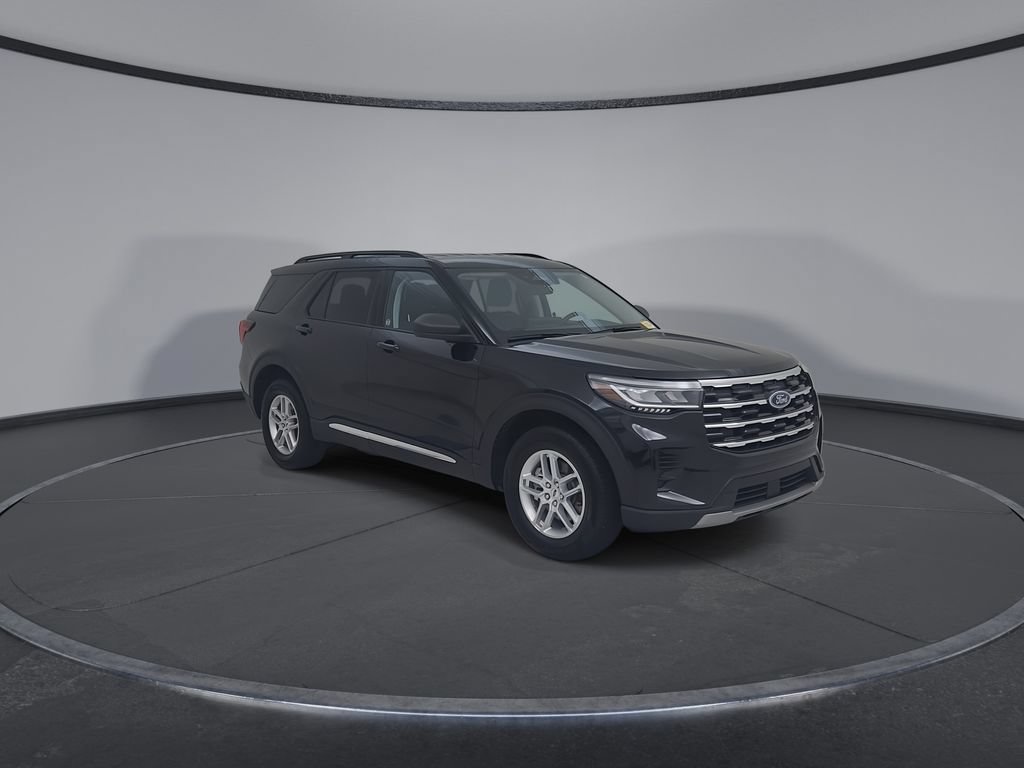 Used 2025 Ford Explorer Active AWD/4WD image 3