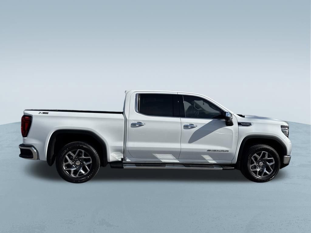Used 2025 GMC Sierra 1500 SLT w/ SLT Premium Plus Package AWD/4WD image 9