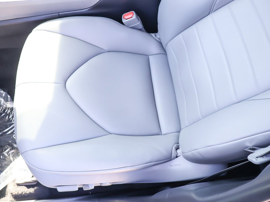 Used 2023 Toyota Highlander XLE image 31