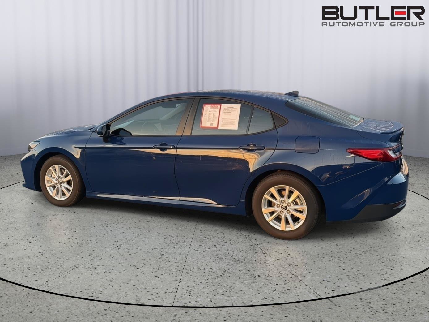 Used 2025 Toyota Camry LE w/ Convenience Package FWD image 3