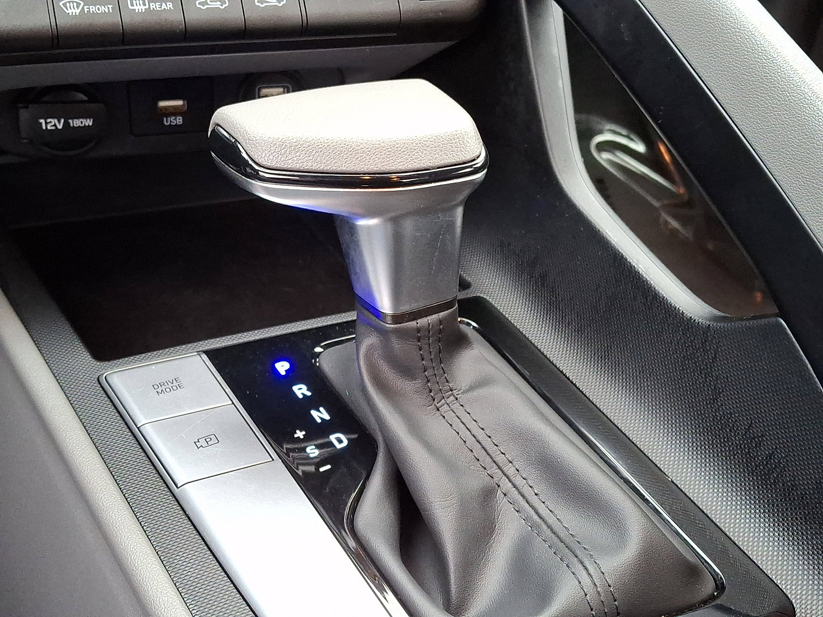 Certified 2023 Hyundai Elantra SEL w/ Winter Weather Package image 16