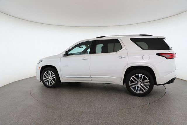 Used 2024 Chevrolet Traverse High Country image 8