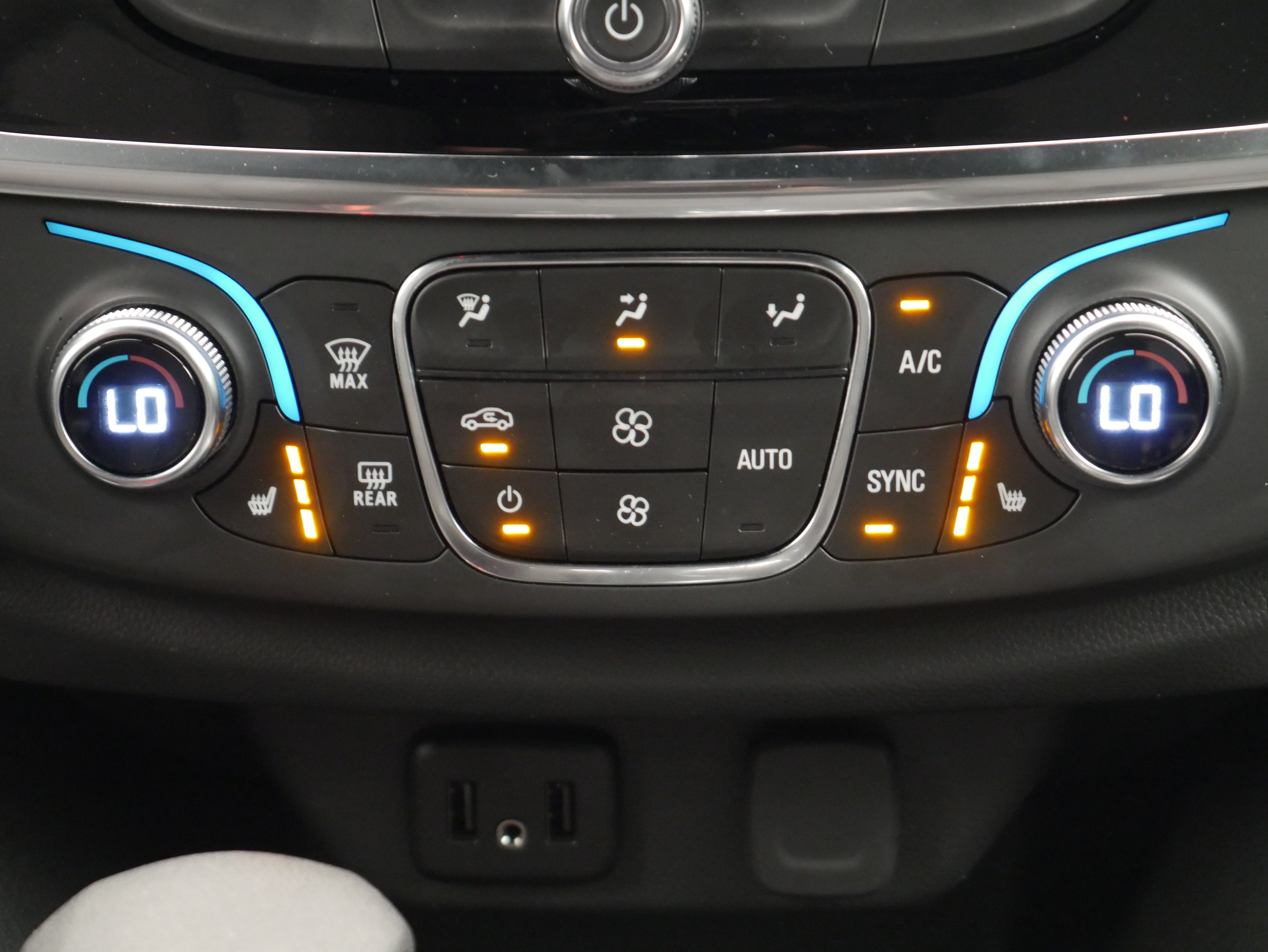 Certified 2023 Chevrolet Traverse LT AWD/4WD image 20