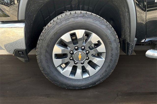 New 2025 Chevrolet Silverado 2500 LT image 13