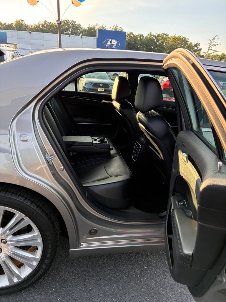 Used 2014 Chrysler 300 C w/ Beats Audio Group RWD image 22
