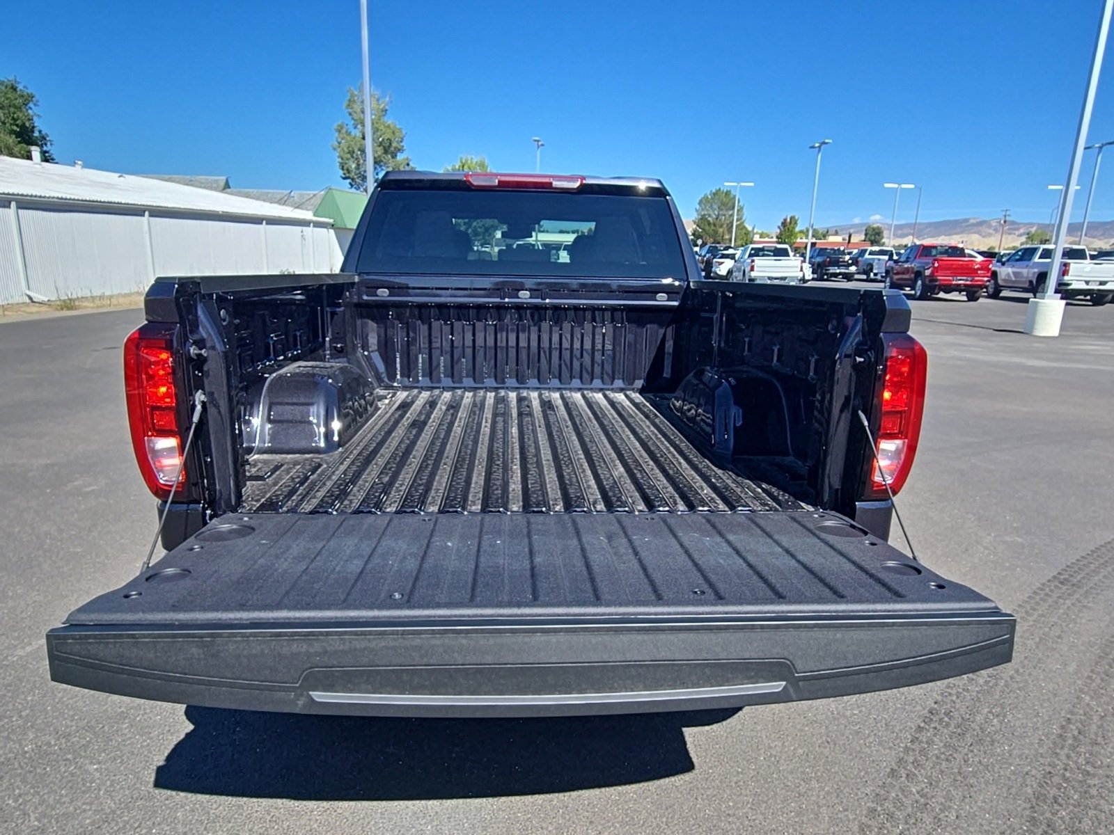 New 2026 GMC Sierra 1500 Elevation image 35