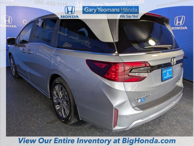 New 2026 Honda Odyssey Touring image 8